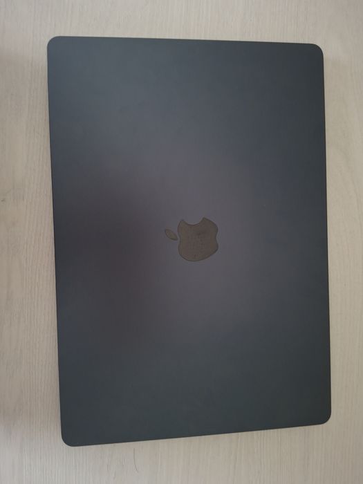 Macbook Air 15 M3 2024