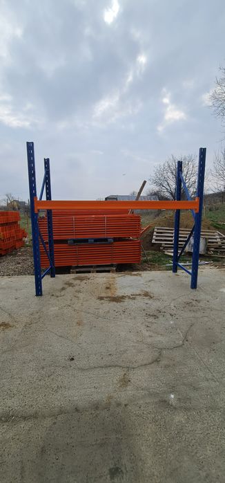 Rafturi metalice
