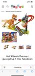 Hot Wheels Писта с динозавър T-Rex Takedown