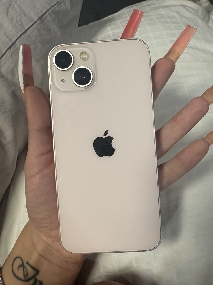 телефон iphone 13