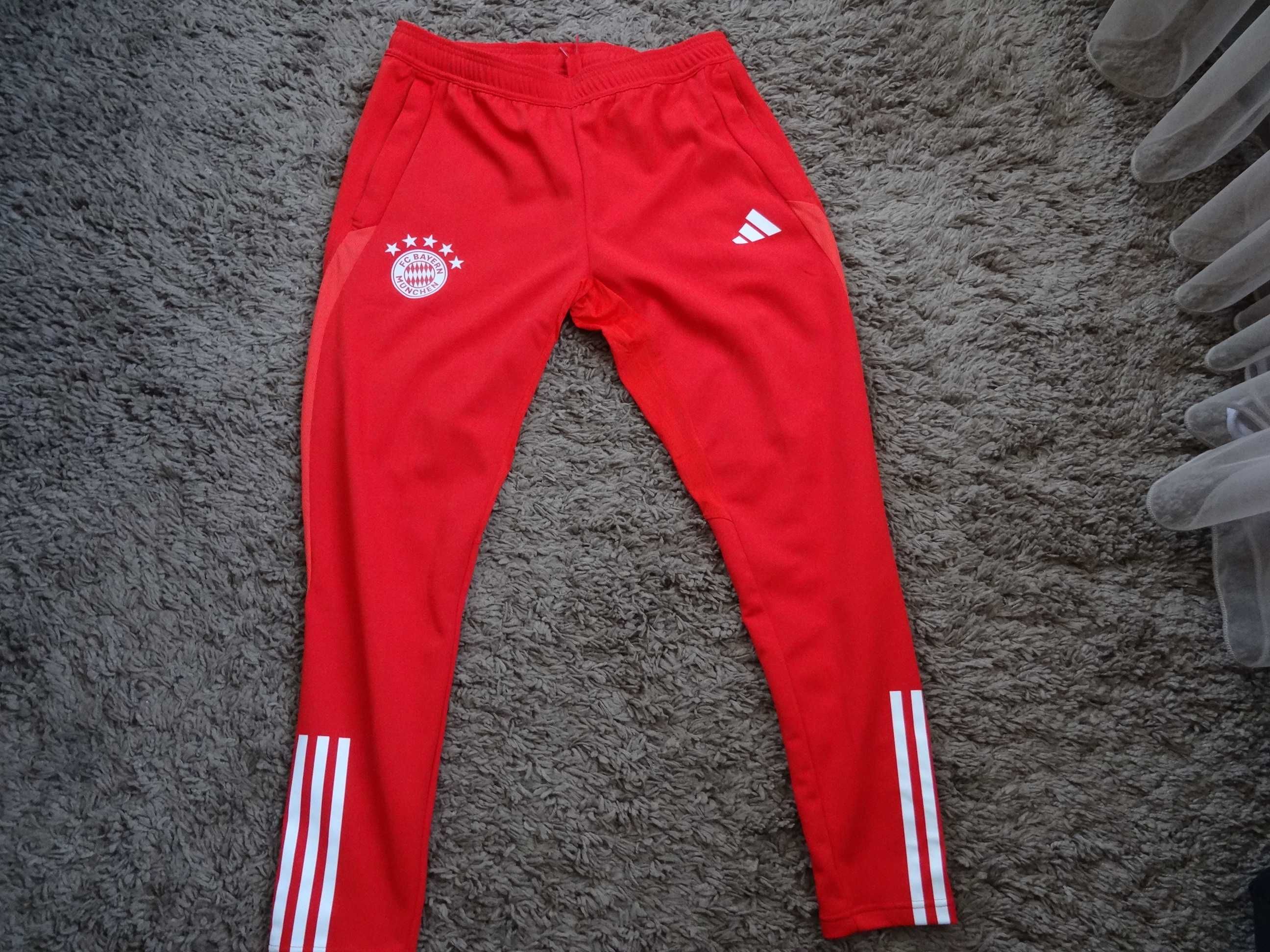 чисто нов adidas bayern munchen