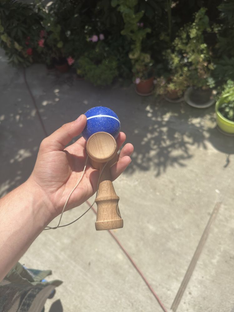 Kendama krom pop noua