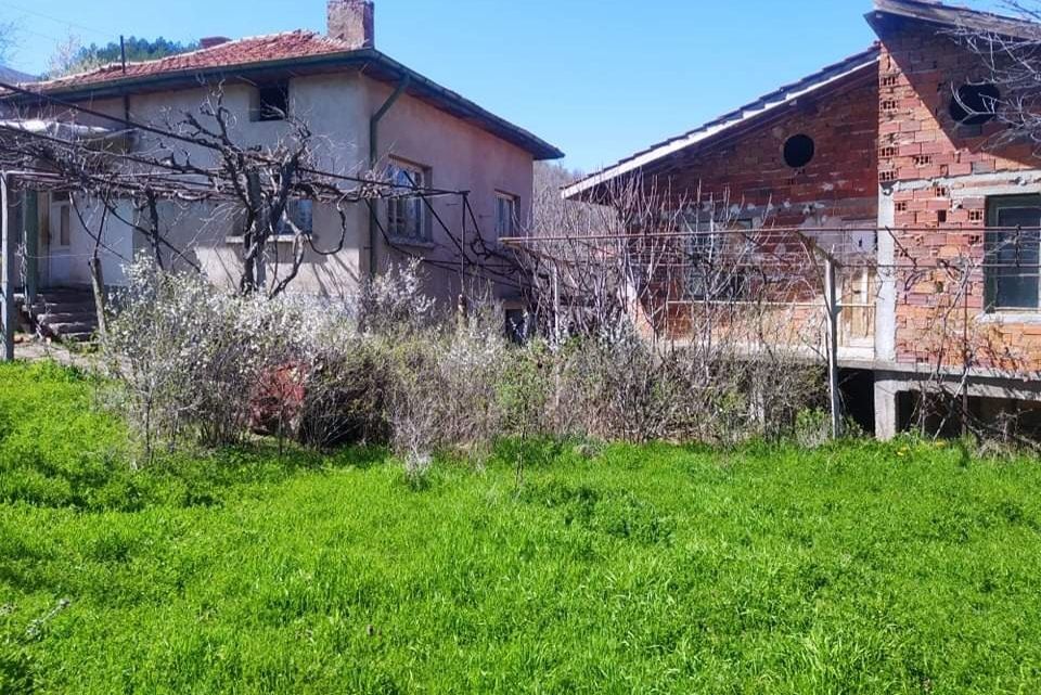 Продава се Къща в с. Доброво, Област Кюстендил - 81 кв.м за 391 €/кв.м - Снимка #2