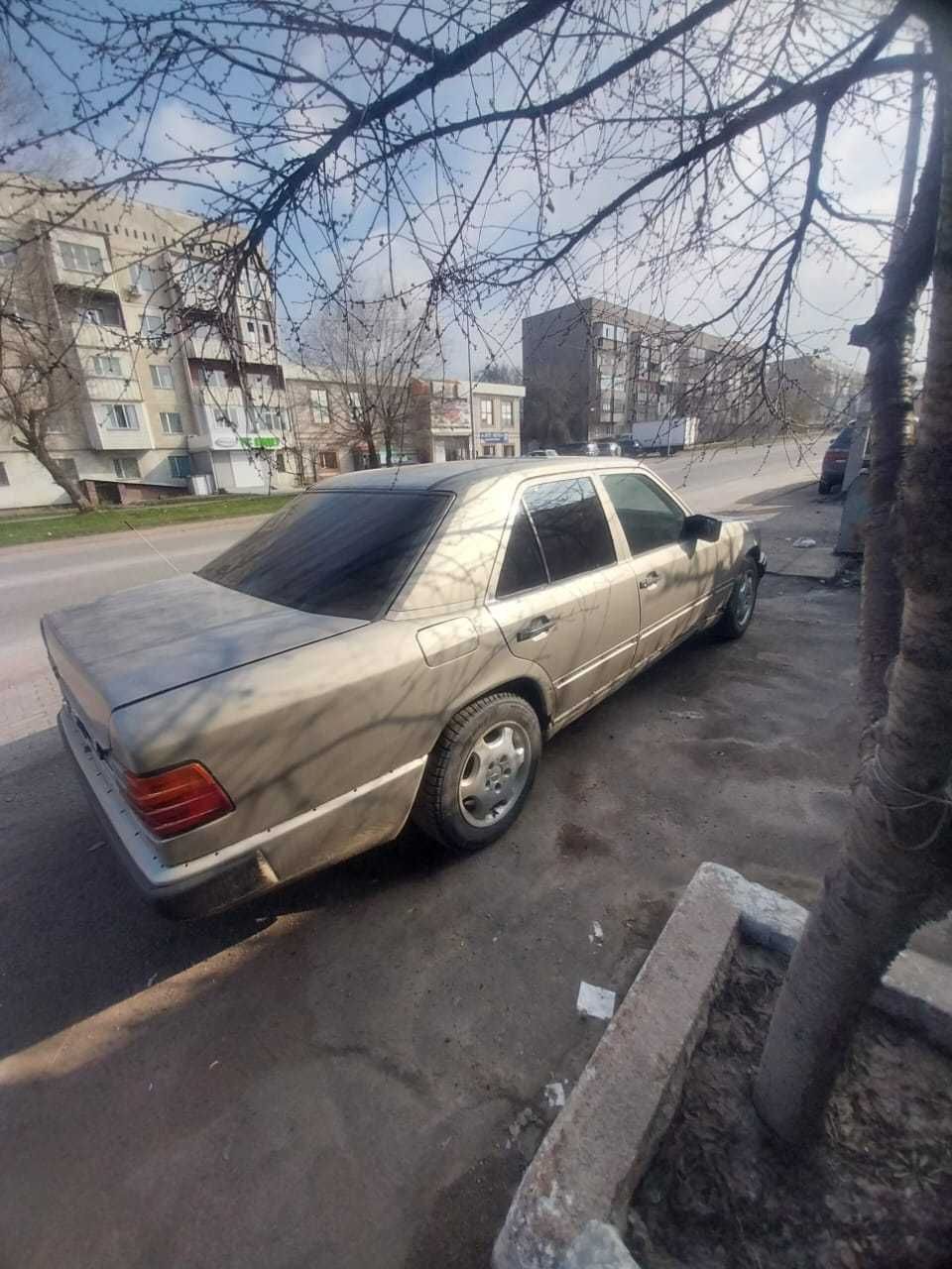 Продам Mercedes-Benz E260