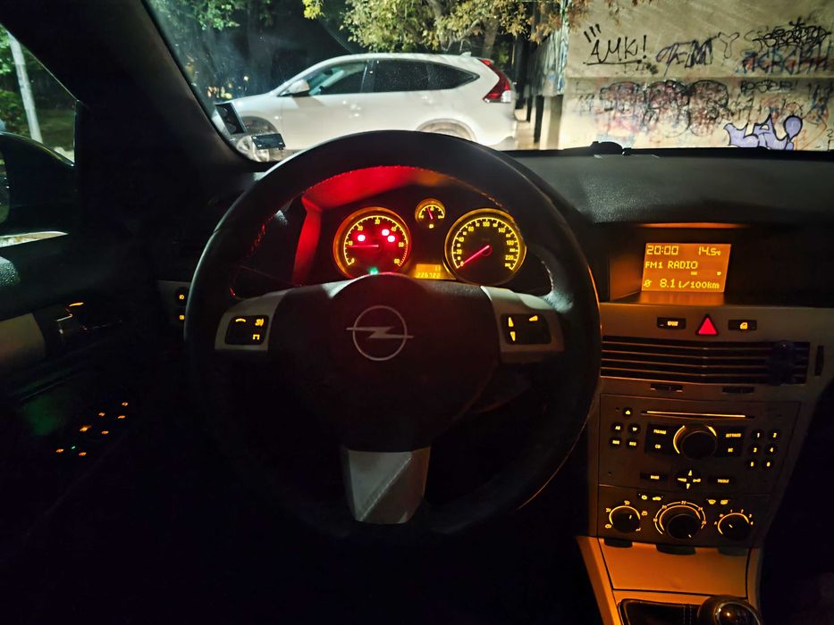 Opel Astra 1.9CDTI 150hp кабриолет с твърд покрив