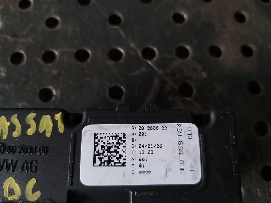 Senzor unghi volan vw passat b6 3c 3c0959654