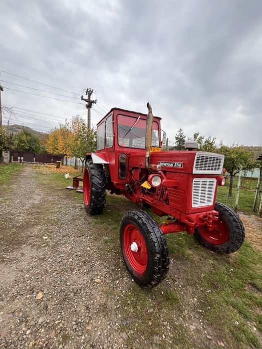 Tractor u650 + cositoare