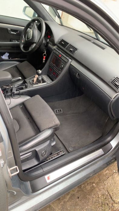 Vand audi a 4 pachet S Line interior - exteior