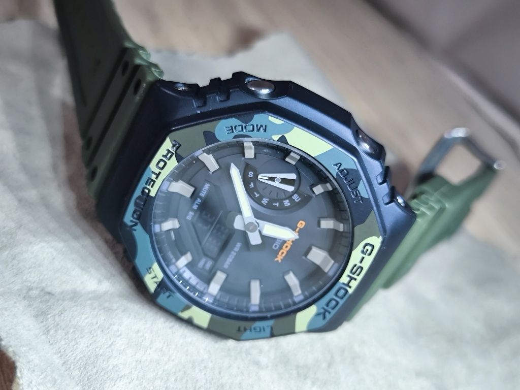 Casio G-Shock ga-2100SU-1a