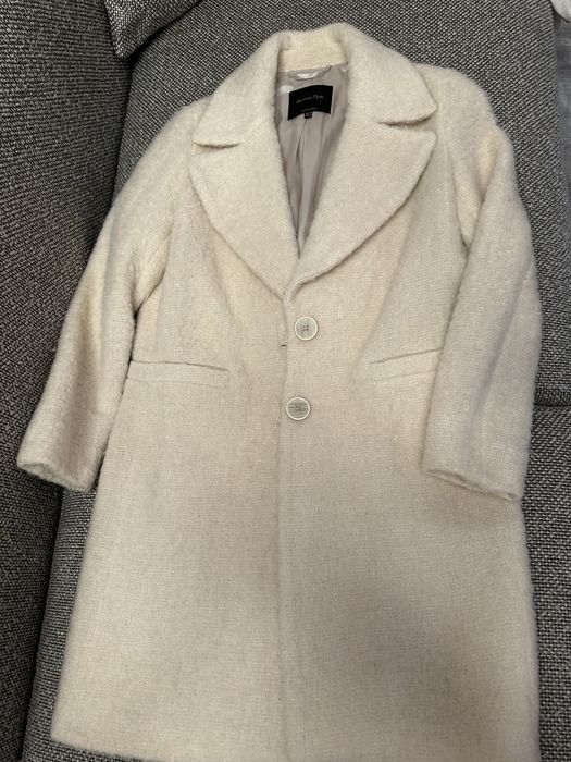 Пальто Massimo Dutti . Алматы .