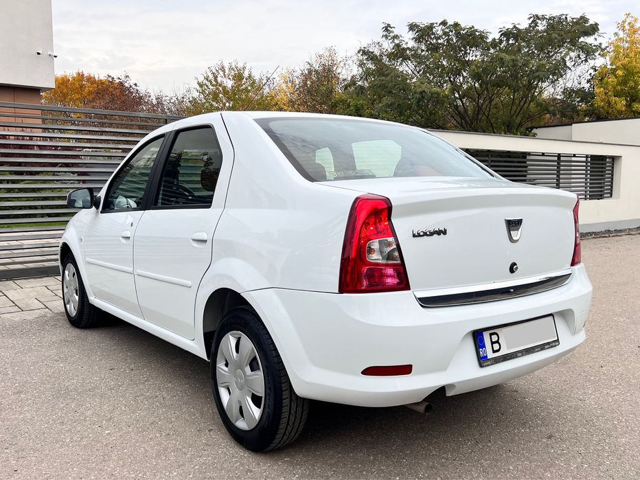 Dacia Logan FaceLift 1.6mpi E5 2012/12 Editie BlackLine unic proprieta