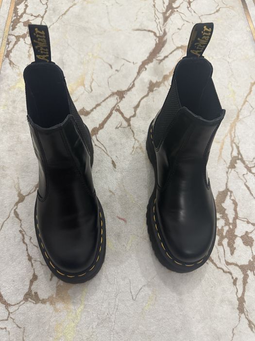 Ghete noi dama Dr. Martens