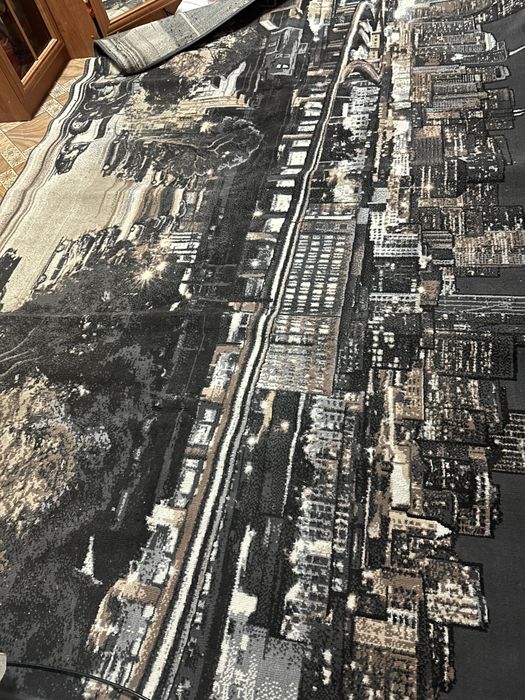 Ковёр 2/3м с петлями и брус прилагается,, можно использовать как пал