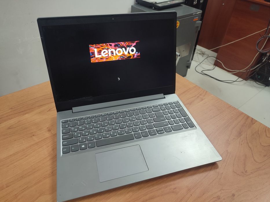 Продам ноутбук Lenova IdeaPad