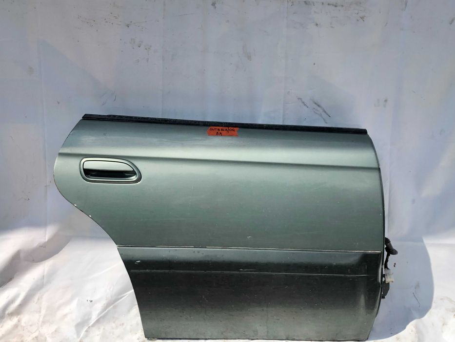 Задна дясна врата Subaru Outback Estate 2003г