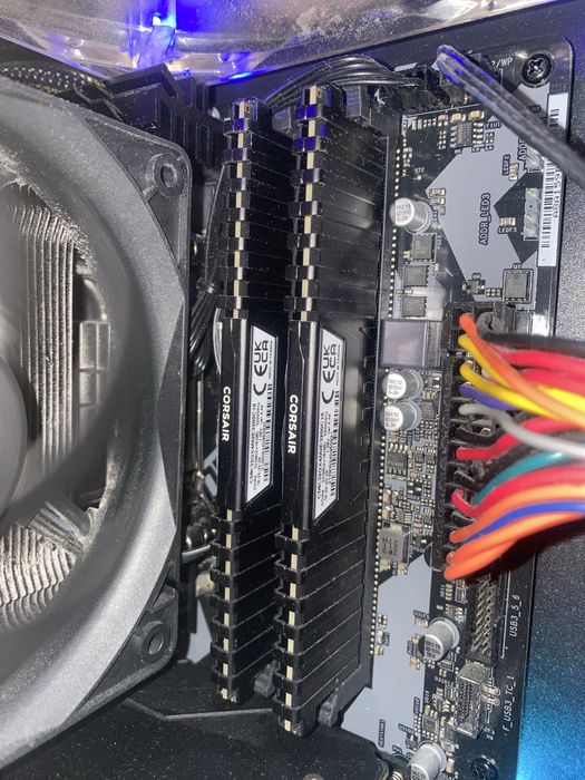 32GB (2Х16GB) 3200Mhz Corsair Vengance