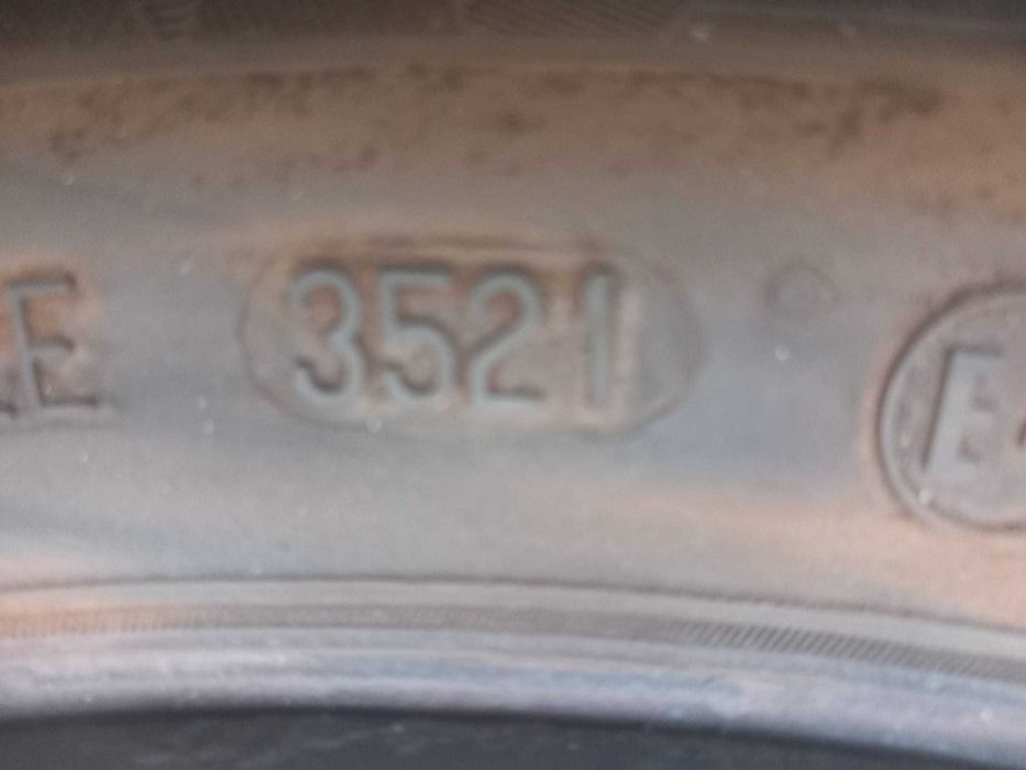 Set jante tabla Dacia Duster cu anvelope iarna 215/65 R16