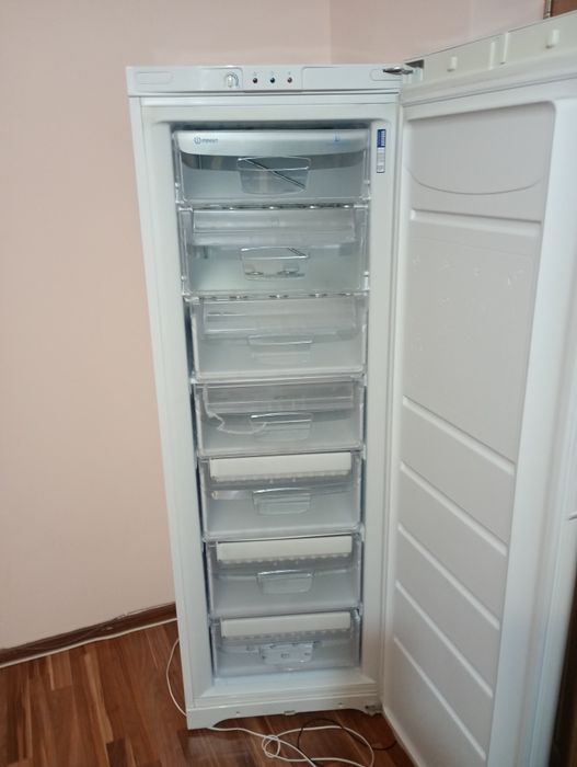 Congelator,marca INDESIT!