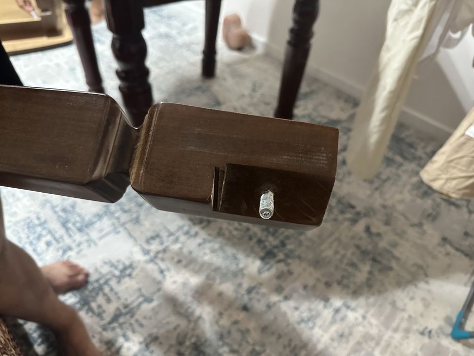 Стол гостевой дерево