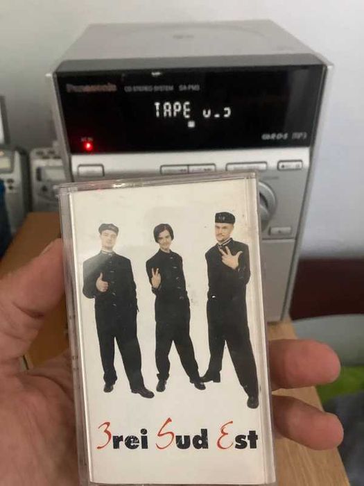 Caseta adio originala “Trei sud est 1998