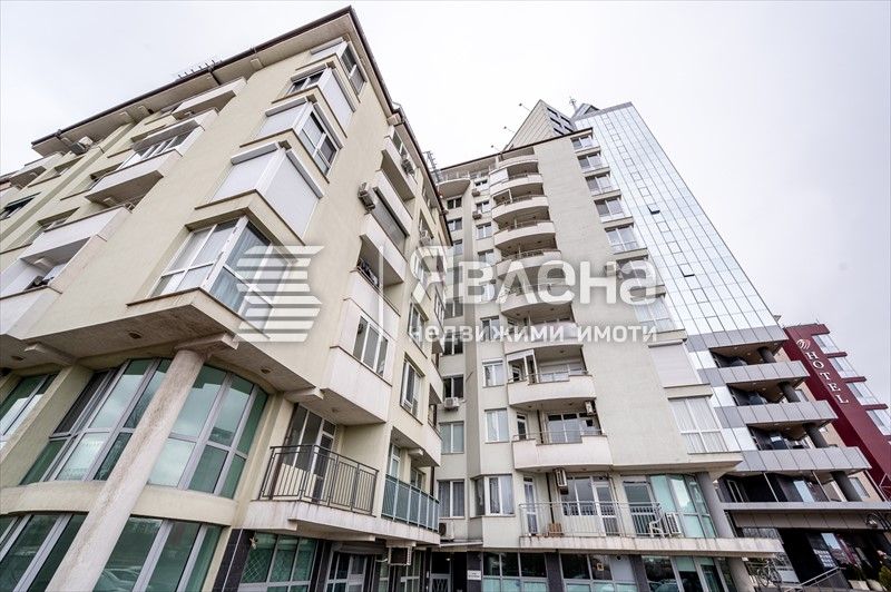 Продава се Тристаен апартамент в София, Младост 4 - 133 кв.м за 2350 €/кв.м - Снимка #2