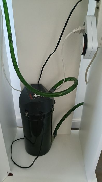 Vând acvariu de 45 L