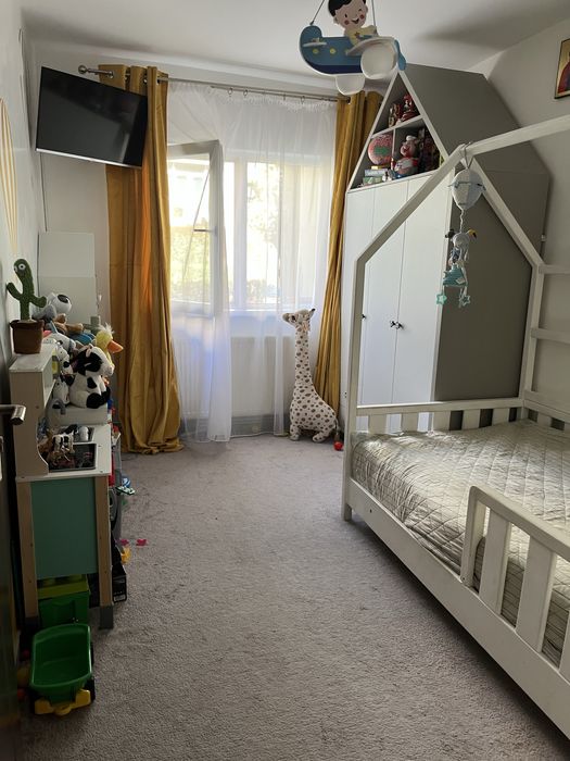 Dacia, apartament 3C D , 2 bai, subsol iz. + loc parc.+ instalatii noi