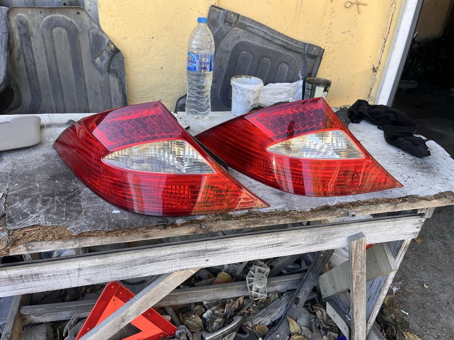 ляв стоп Mercedes CLS W219 / Стопове