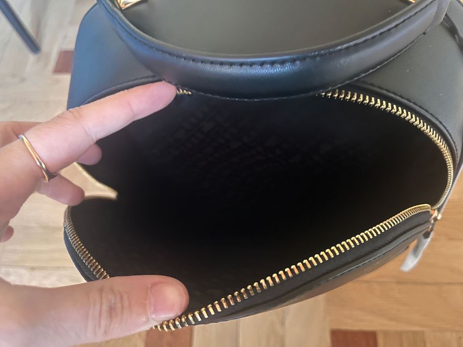 Tommy Hilfiger раничка