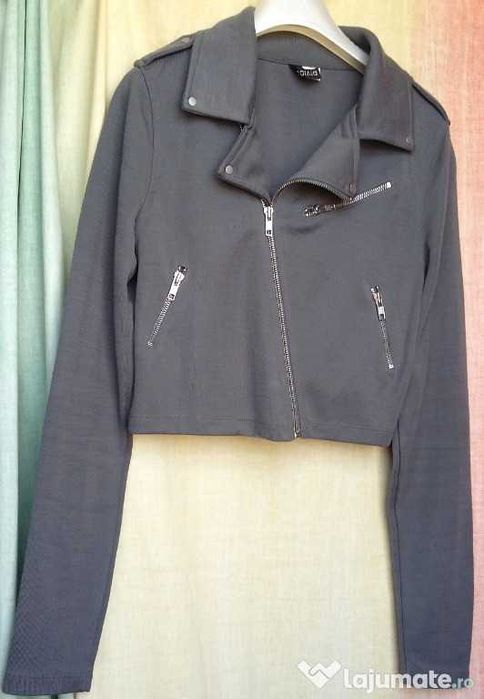 Jacheta scurta H&M Divided gri deschis fermoar metalic oblic buzunare