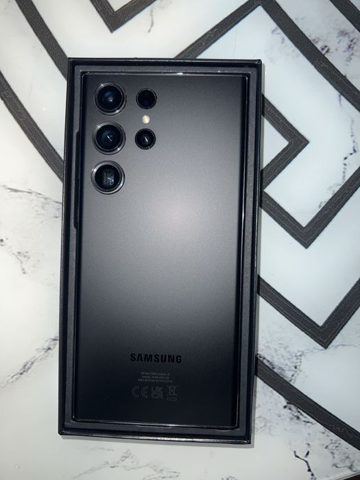 Samsung Galaxy S23 Ultra 5G / 256GB / 8GB RAM + Huse cadou