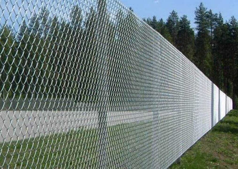 NOU !!! PLASA DE GARD impletita H 1.7 m lungime 10 ml