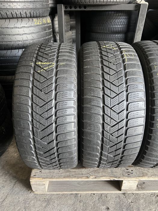 4 anvelope de iarna 245/40/18 Pirelli!