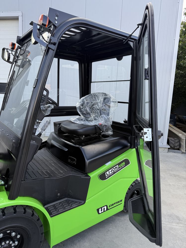 Stivuitor Electric 2.5T NOU LI ION / Triplex 5,5m cu 5 Ani Garantie