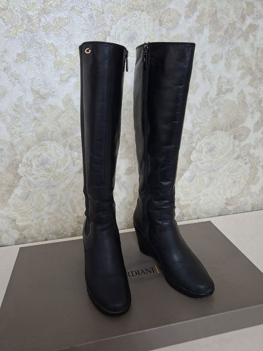 Итальянские сапоги зимние на 36 размер