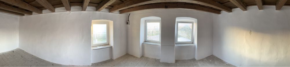 Casa sasesca de vanzare 60 km de Brasov si 20 km de Viscri  4700 mp