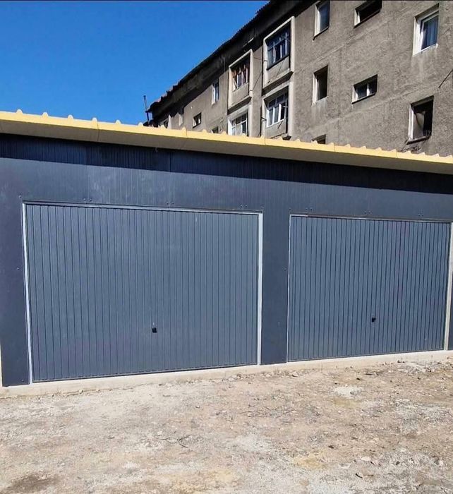 Vând garaj auto modular