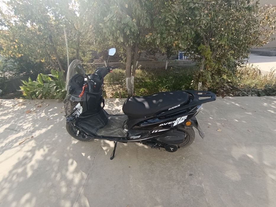 Skuter  скутер бензин