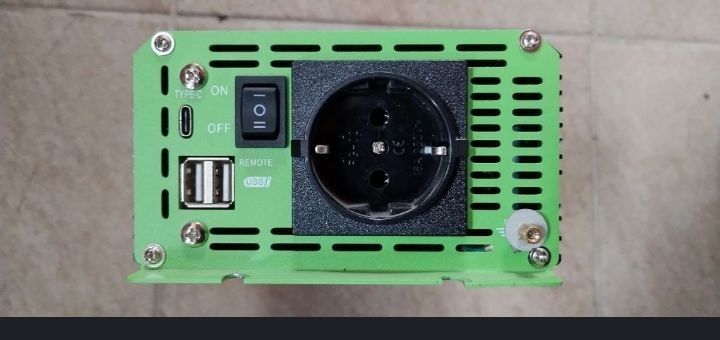 Vând invertor SINUS PUR Solid Volt