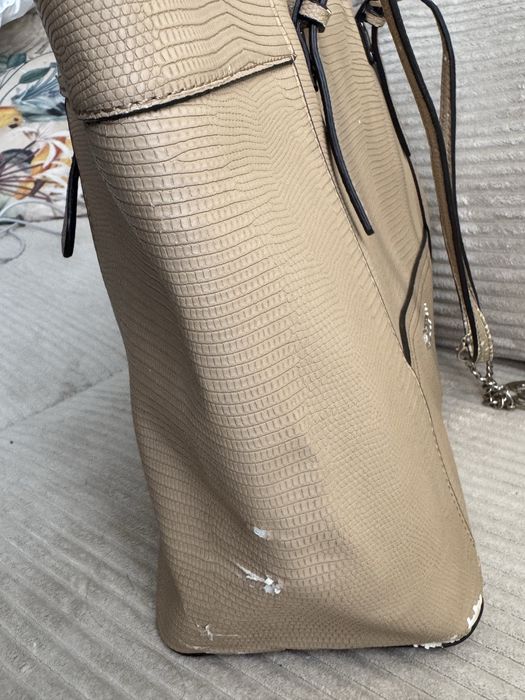 Guess чанта със забележки