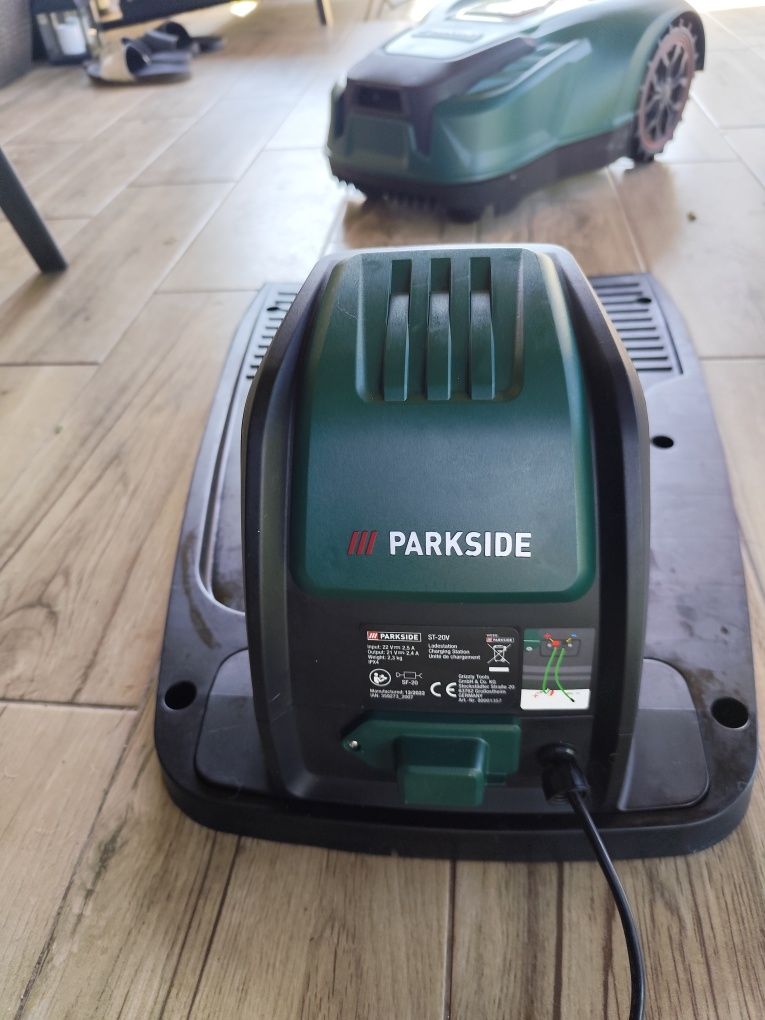 Косачка робот Parkside