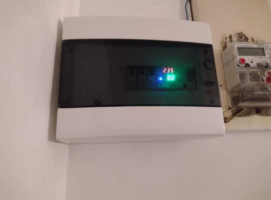 Electrician - Montaje & Reparații