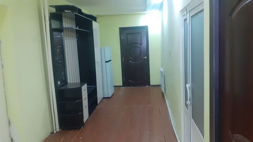 3 xonali kv ijaraga beriladi.