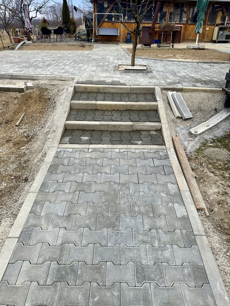 Pavaje, borduri, rigole de scurgere. Montaj!