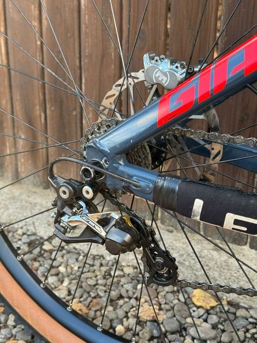 Bicicleta giant glory 2017