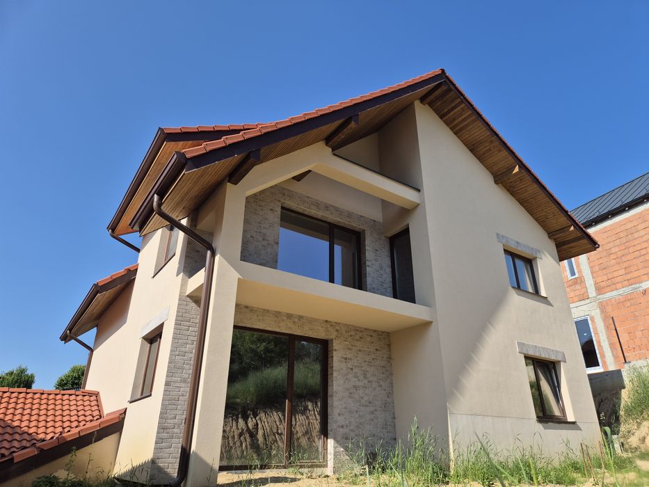 Vand Casa Feleacu cu gara-j 208 mp utili -550 mp teren