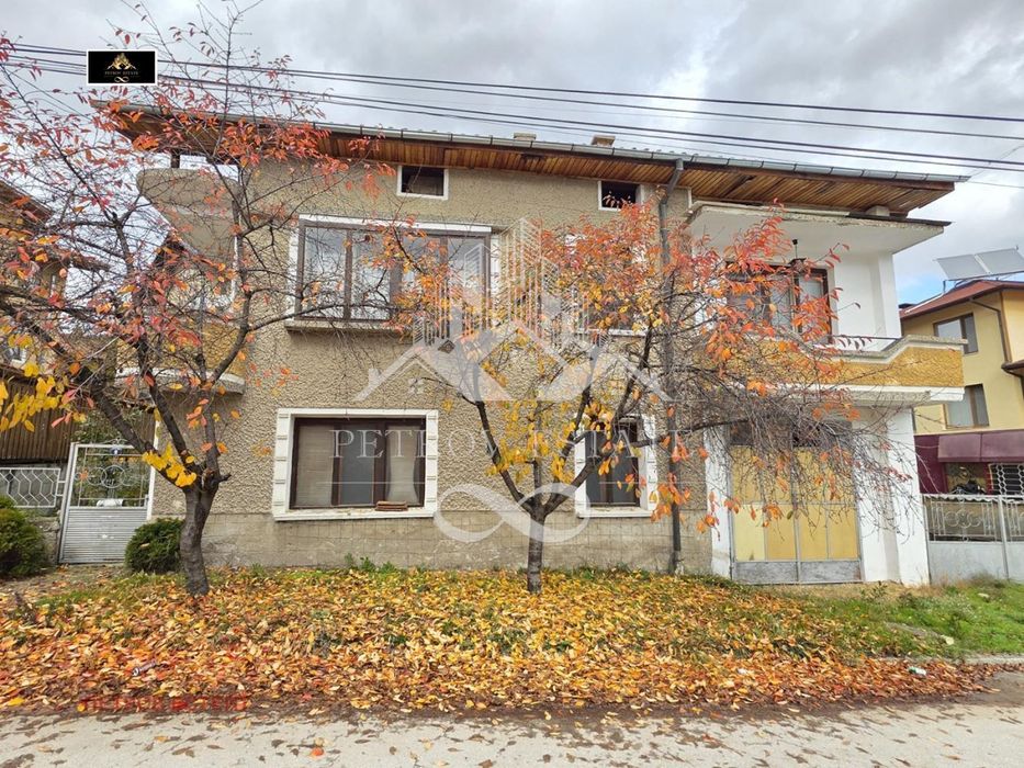 Къща в Пазарджик, област-гр.Велинград площ 297 цена 155000