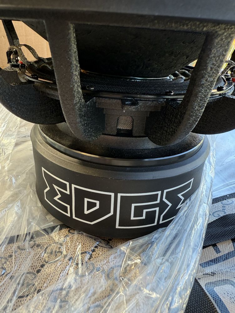 Сабвуфер EDGE EDS12D2-E7