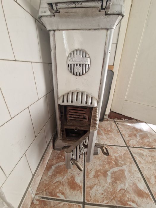 Печка Перник много запазена