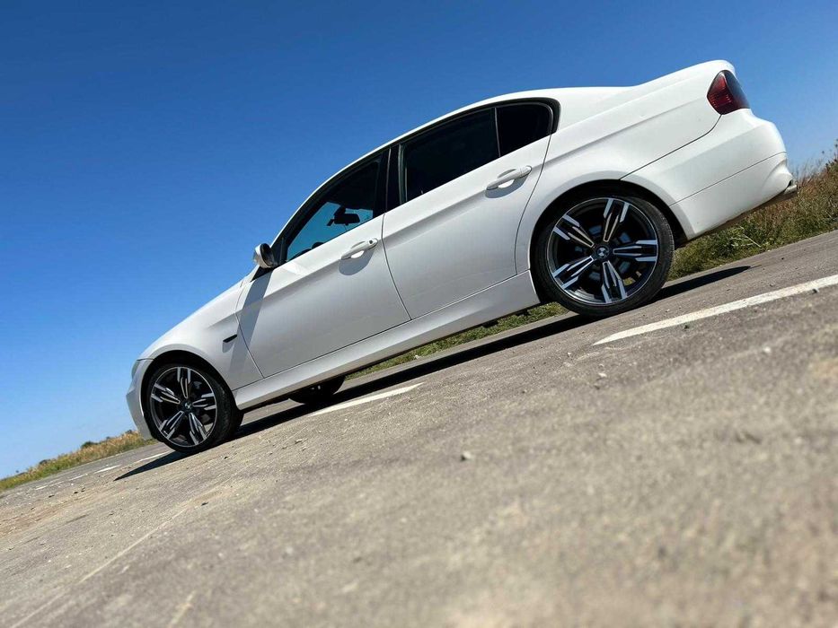Vând bmw e90 318i 2.0 benzina